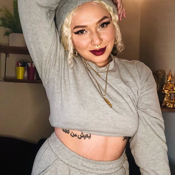 Meet your Posher, Sonya - Picture 1 of 1